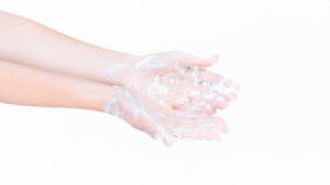 higiene de manos lavado de manos con agua y jabon espuma